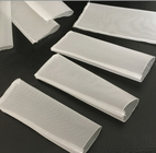 China Los bolsos de filtro líquidos de alta resistencia alisan la superficie con la prensa de la tecnología de la resina 37 micrones fábrica